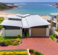 Sails on the Beachfront - Exclusive Seaside Home - Gold Coast 4U