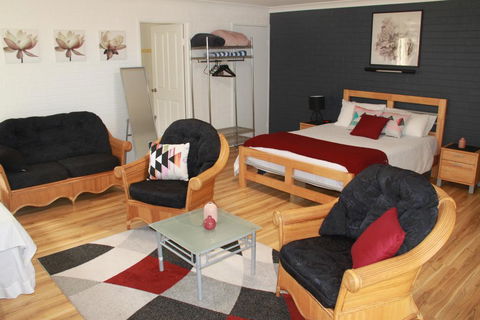Salamander Beach Accommodation - Adults Only - Accommodation Gold Coast 0