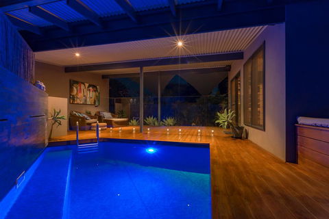 Salt The Studio - Gold Coast 4U 0