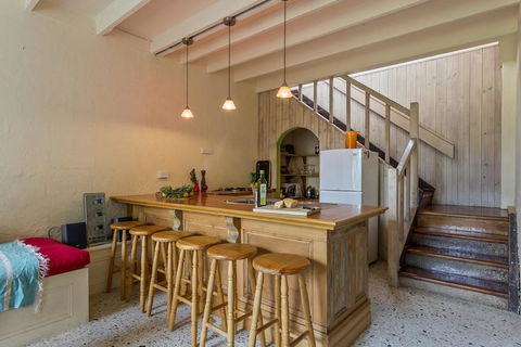Salty Dog By The Sea - Pet Friendly - Accommodation Gold Coast 0