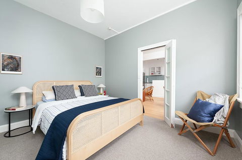 SALTY'S 2 BEDROOM BEACH HOME - Accommodation Gold Coast 2