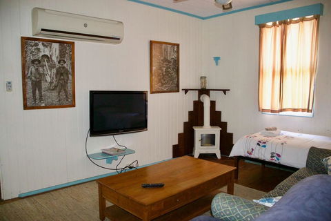 Samford Cottage - Accommodation Gold Coast 2