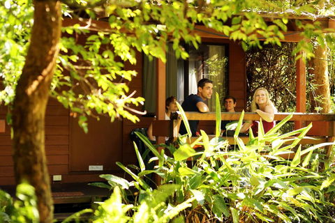 Samurai Beach Bungalows - Port Stephens YHA - Gold Coast 4U 0