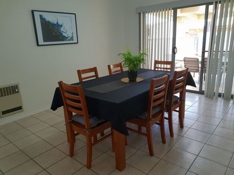 SAN Mateo - Accommodation Gold Coast 2