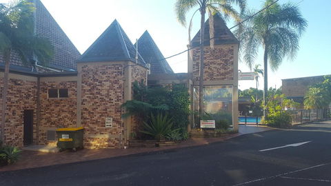 Sanctuary Resort Motor Inn - Gold Coast 4U 0