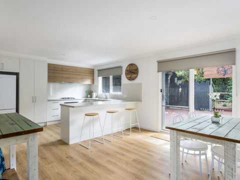Sand Surf Beach - Beautiful Rye Holiday Home - Accommodation Gold Coast 0