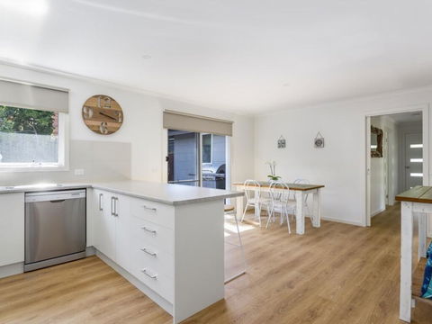 Sand Surf Beach - Beautiful Rye Holiday Home - Accommodation Gold Coast 1