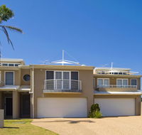 Sandcastles Unit 18 - Fingal Bay - Gold Coast 4U