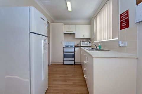 Sandcastles, 2/23 Robinson Street - Gold Coast 4U 3