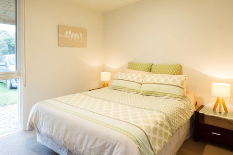 Sandy Point Hideaway - Gold Coast 4U 3