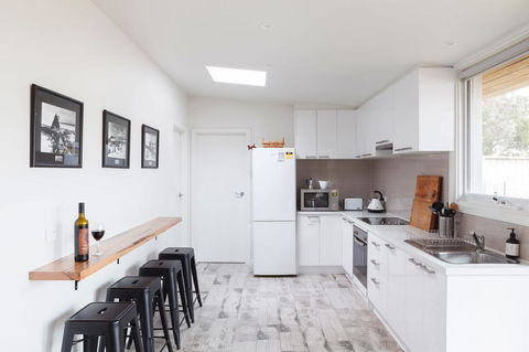 Sandy Point Hideaway - Gold Coast 4U 2