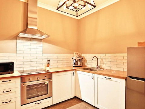 Sarnia - Period Home In Garden Oasis With Pool - Accommodation Gold Coast 1