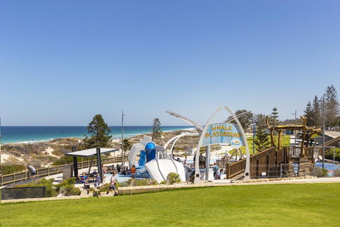 Scarborough Seaside Apartment 121 - Gold Coast 4U 2