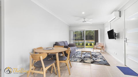 Scott Street Couples Getaway - Gold Coast 4U 1