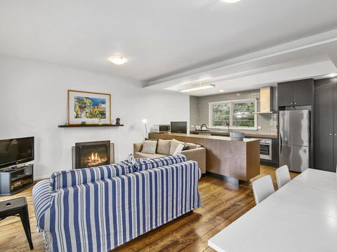 SEA CORNER - Anglesea - Accommodation Gold Coast 2