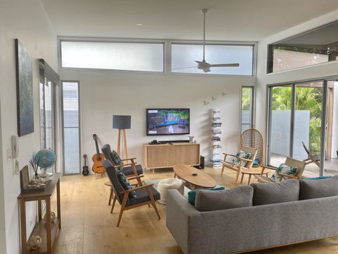 SEA GEM ON ECLIPSE - Accommodation Gold Coast 1