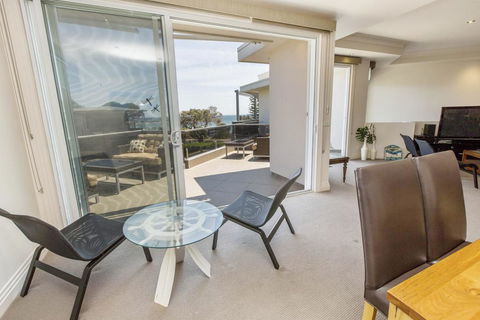 SEA GRANGE - MORNINGTON - Accommodation Gold Coast 0