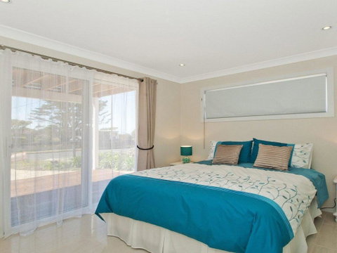 Seacluded - Plenty Of Room For Everyone - Accommodation Gold Coast 1