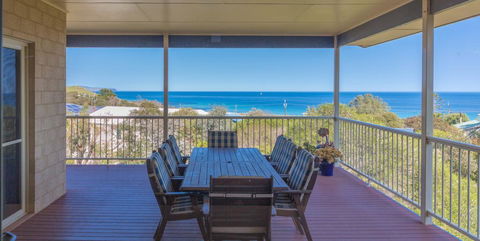 Seaclusion - 8 View Court Carrickalinga - Gold Coast 4U 0