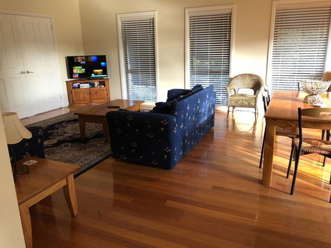 Seagrape Cottage - Accommodation Gold Coast 1