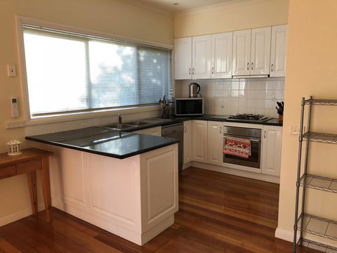 Seagrape Cottage - Accommodation Gold Coast 3