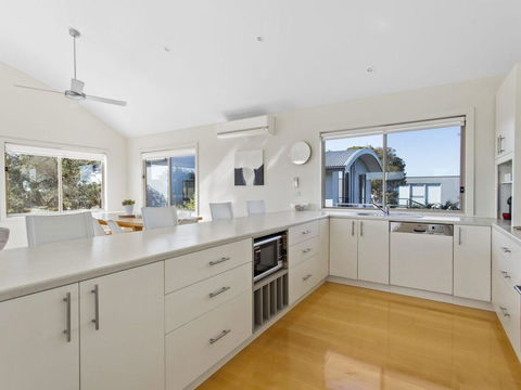 Seahaven At Seaview - Accommodation Gold Coast 3