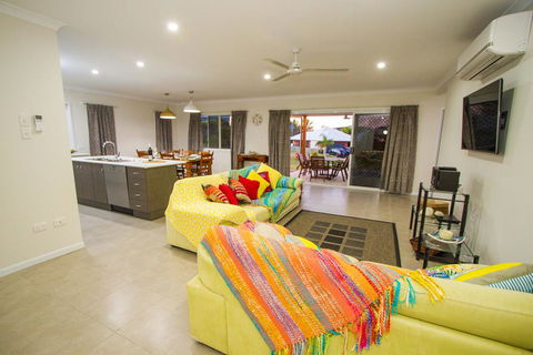 Seas The Day - Gold Coast 4U 0