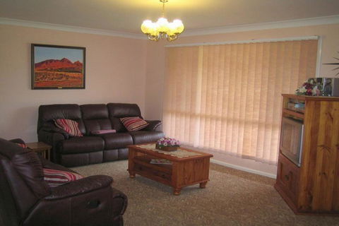 SEASCAPE In NARRAWALLEE - Accommodation Gold Coast 1
