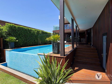 Seaview - Stunning Bay Views! - Accommodation Gold Coast 1