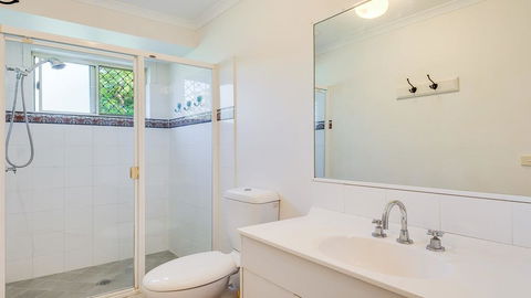 SECRET GARDEN - WiFi - Netflix - Pet Friendly - Gold Coast 4U 1