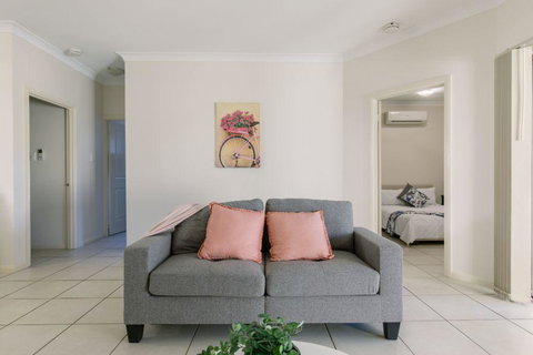 Secure 2 Bed Unit In Gray - Close Palmerston City - Accommodation Gold Coast 3