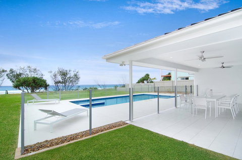 Sentosa On Tugun - Beachfront 5 Bedroom - 1 Gold Coast 0