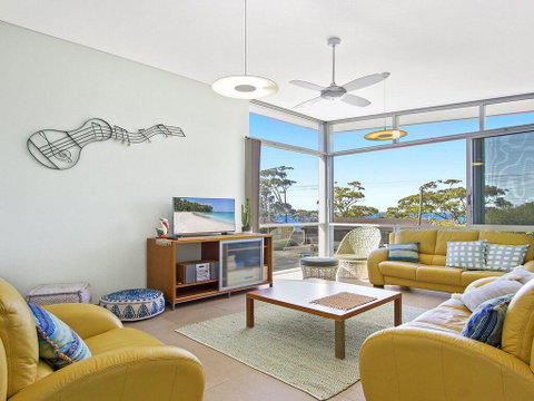 Serene - Spacious Air Conditioned Accommodation - Accommodation Gold Coast 0