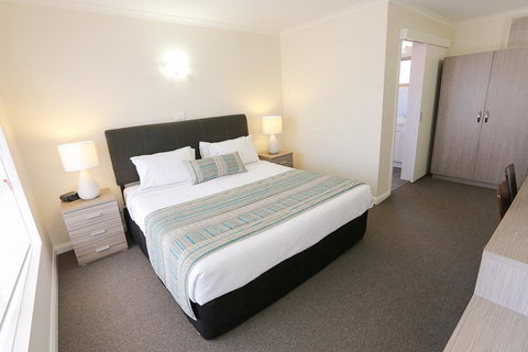 Seven Pines Motor Inn - Accommodation Gold Coast 2