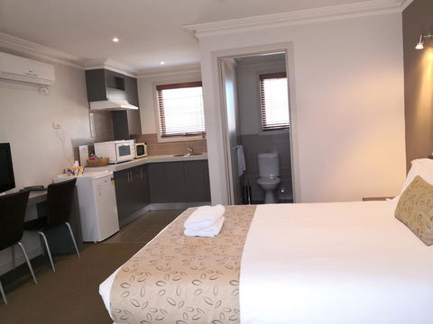 Seymours On Lydiard - Accommodation Gold Coast 1