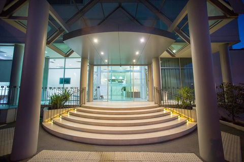 Sfera's Park Suites & Convention Centre - Accommodation Gold Coast 0