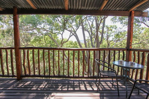 Shady Creek Eco Cabin, Peaceful Country Getaway - Gold Coast 4U 1