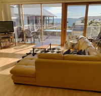 Sheoak Holiday Home - Gold Coast 4U