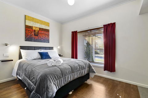 Short Stays Gippsland Trafalgar - Accommodation Gold Coast 1