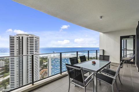 Sierra Grand Broadbeach - GCLR - Gold Coast 4U 3