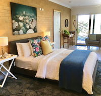 SilverWaters Waterfront Accommodation - Gold Coast 4U