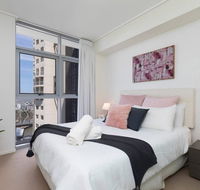 SK2 - 3BR with Pool Gym Steam Room in Story Bridge - Gold Coast 4U