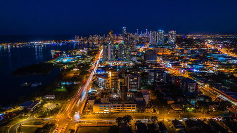 Sky Broadwater Apartments - 1 Gold Coast 3