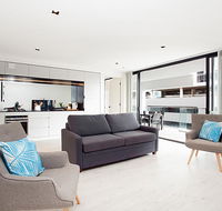Sleek modern apartment in the heart of Manly - Gold Coast 4U