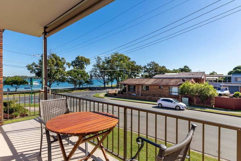 Smooth Sailing - 1 Gold Coast 0