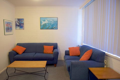 Snow Ski Apartments 06 - Gold Coast 4U 2