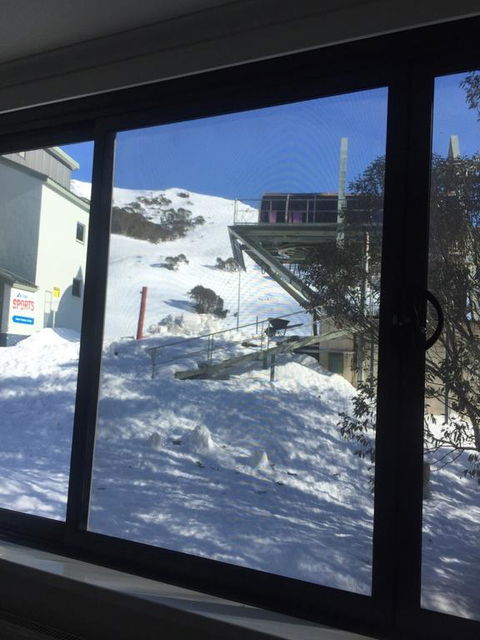 Snow Ski Apartments 12 - Gold Coast 4U 3