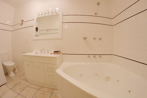 Snow Ski Apartments 34 - Gold Coast 4U 3
