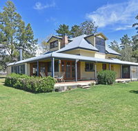 Soldiers Cottage picturebook vineyard home - Gold Coast 4U