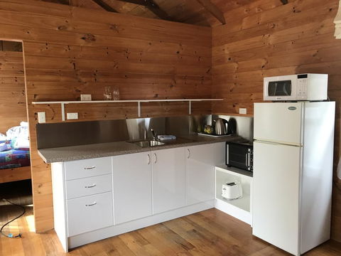 Somerset Beachside Cabin And Caravan Park - Accommodation Gold Coast 1